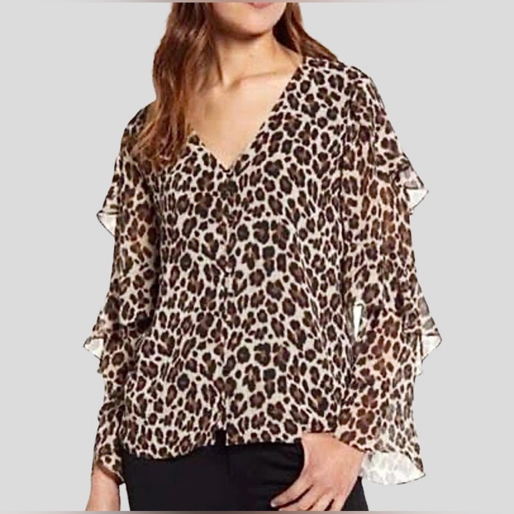 NWOT Vince Camuto V-neck tiered flutter sleeves, leopard print, Chiffon top